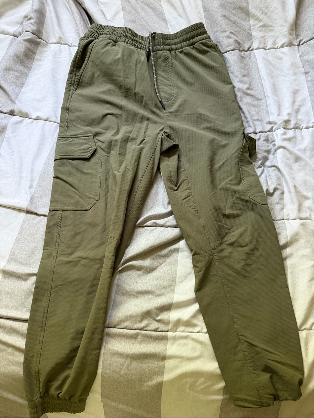 Men's Wilson waterproof Olive Cargo Jogger Pants — Casual Utility Style